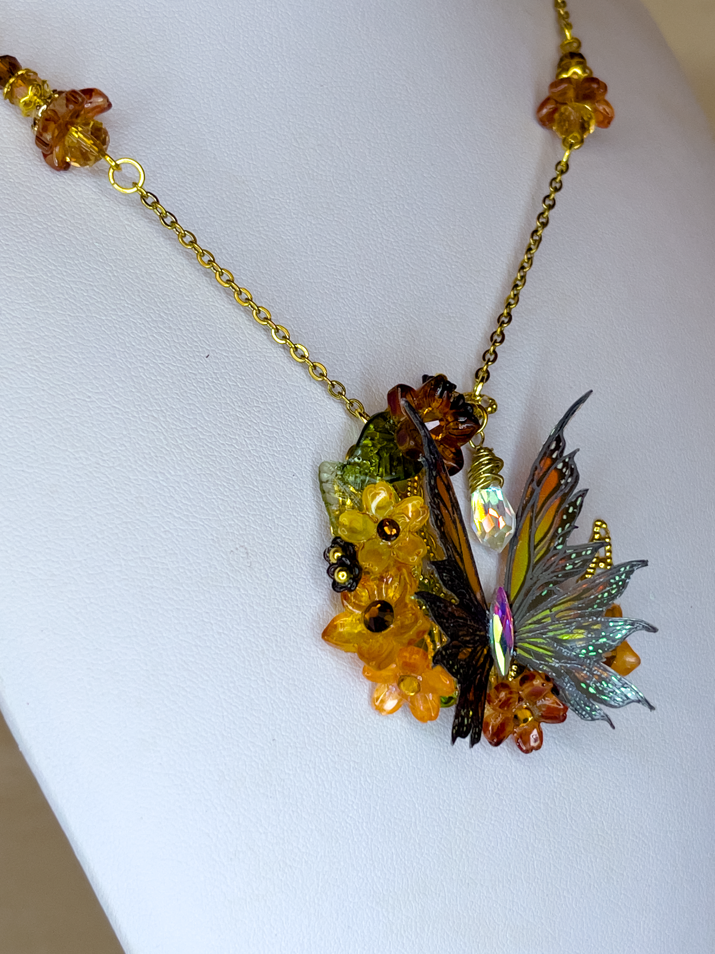 Verity Companion Necklace (Monarch Detail)